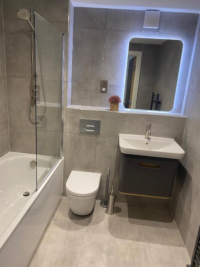 Icona - Luxury 2 Bed Penthouse Apartment ยอร์ค ภายนอก รูปภาพ